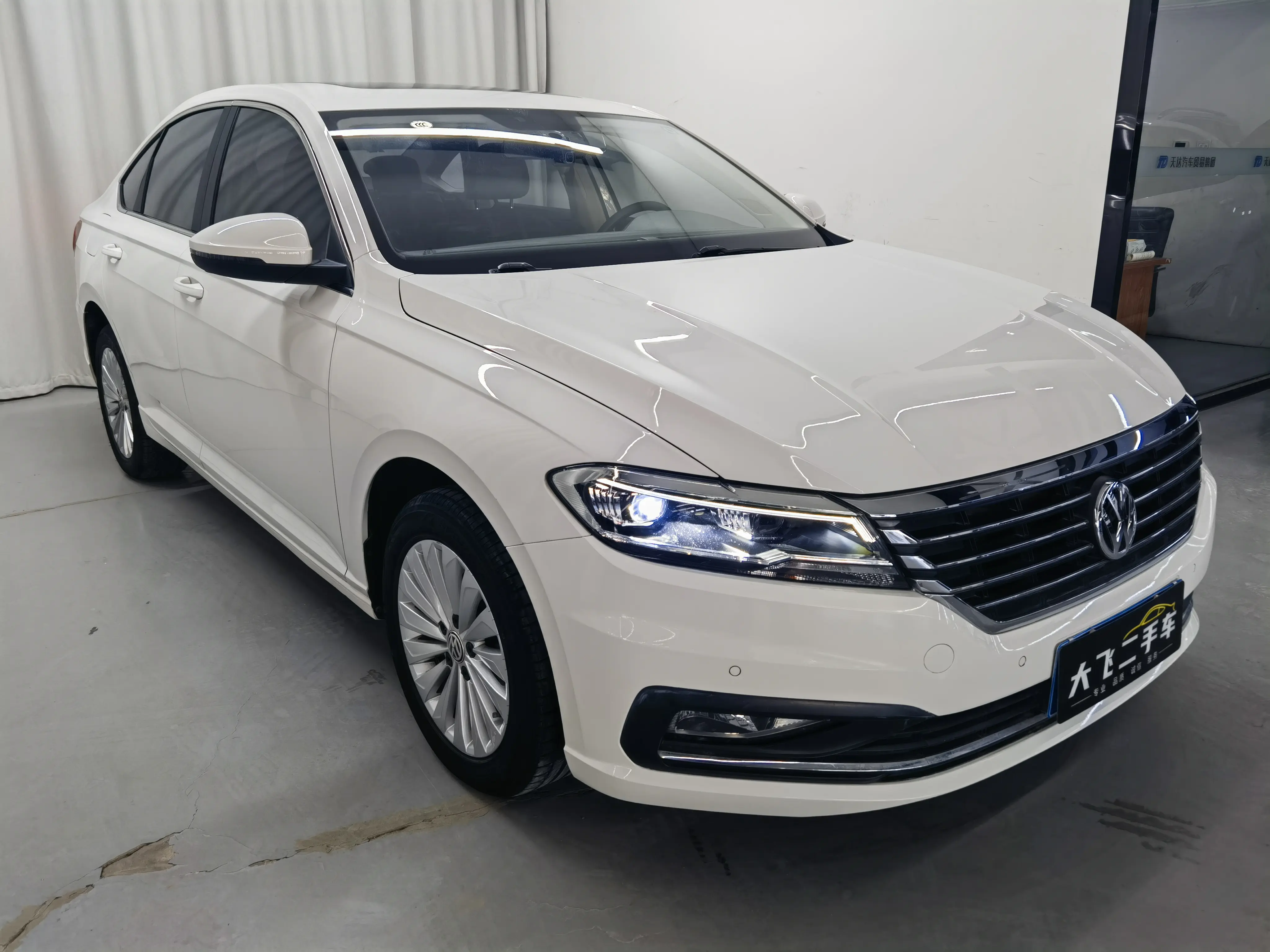 Volkswagen Lavida  из Китая