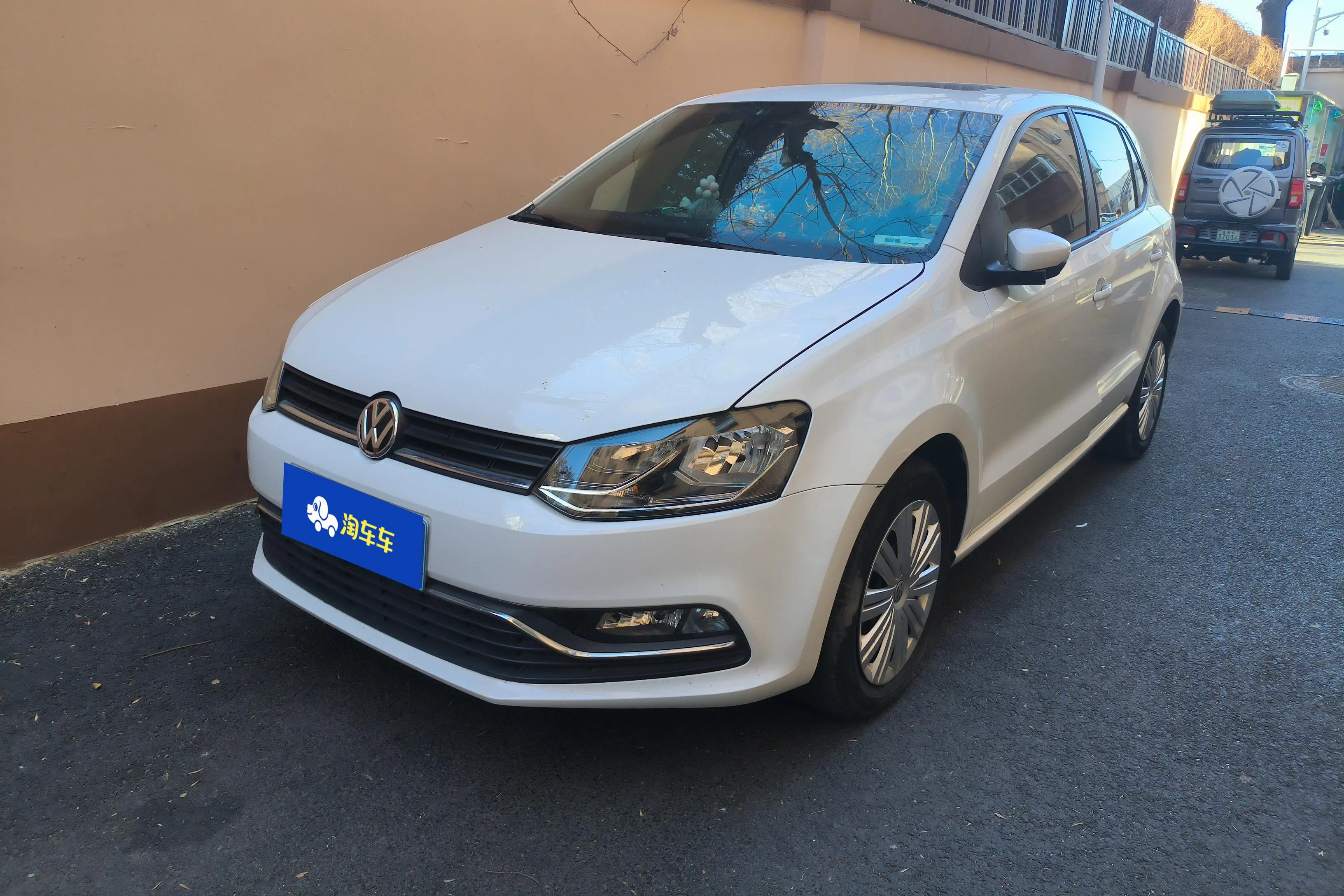 Volkswagen Polo  из Китая