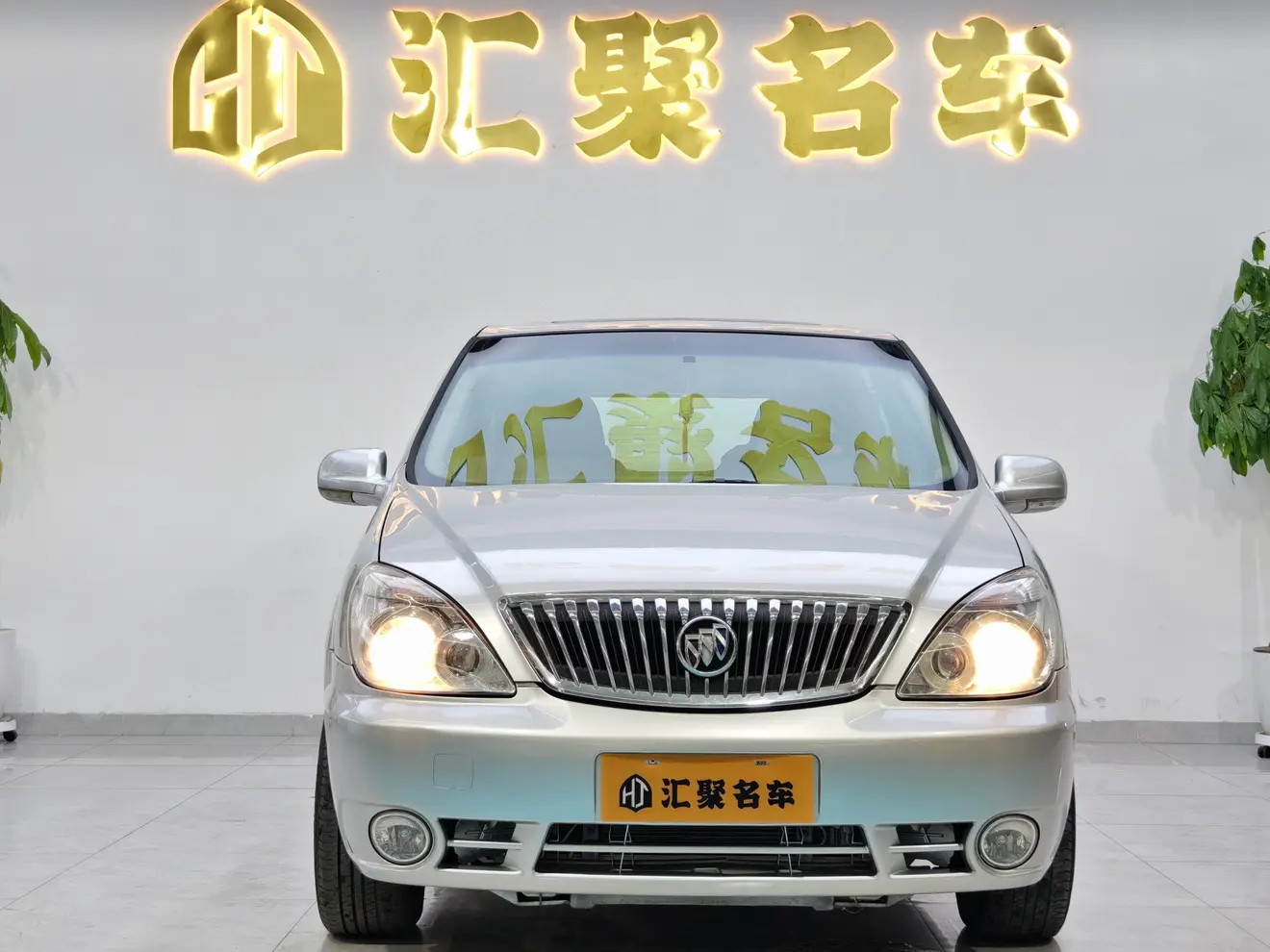 Buick GL8  из Китая