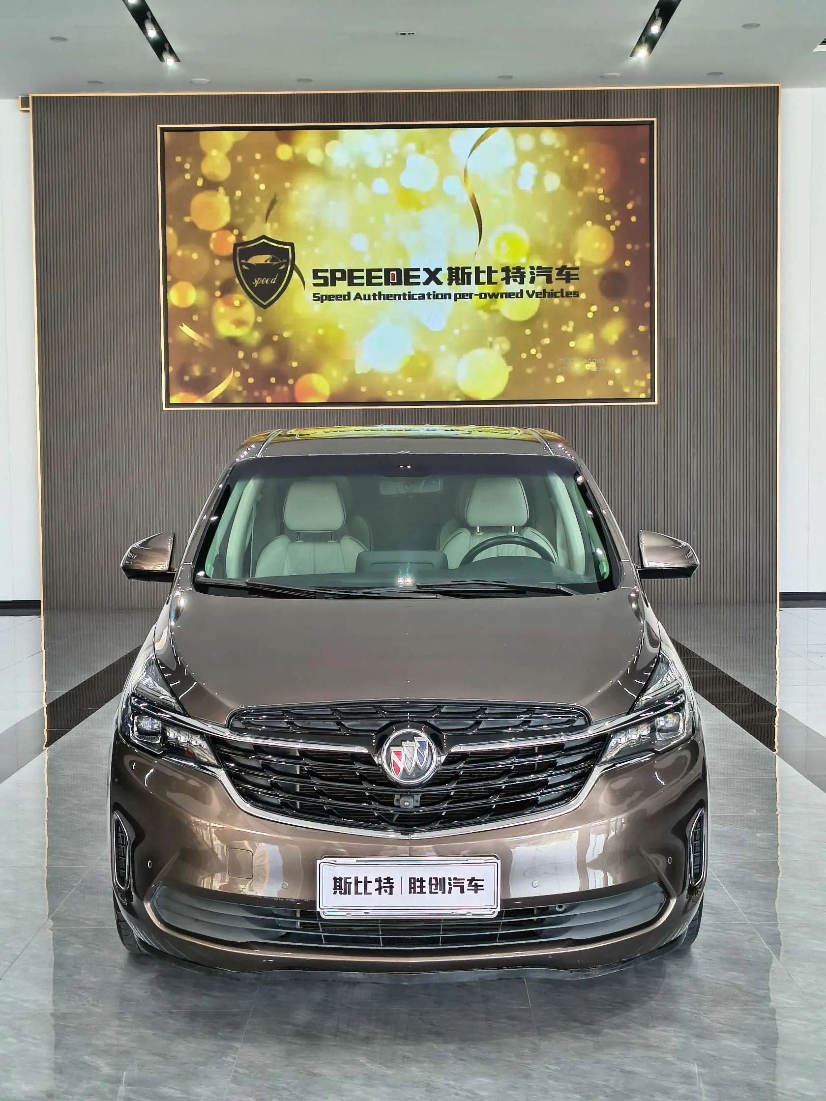 Buick GL8  из Китая