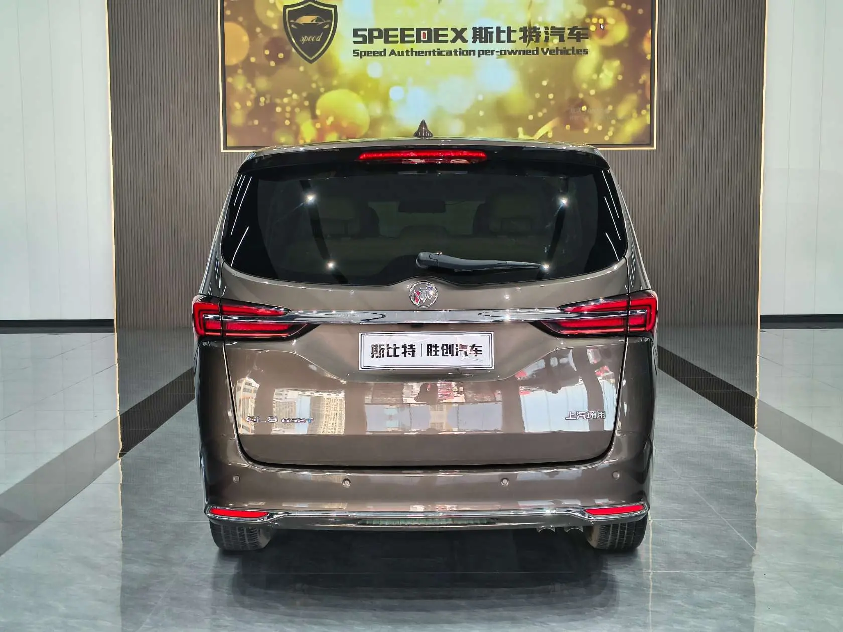 Buick GL8  из Китая