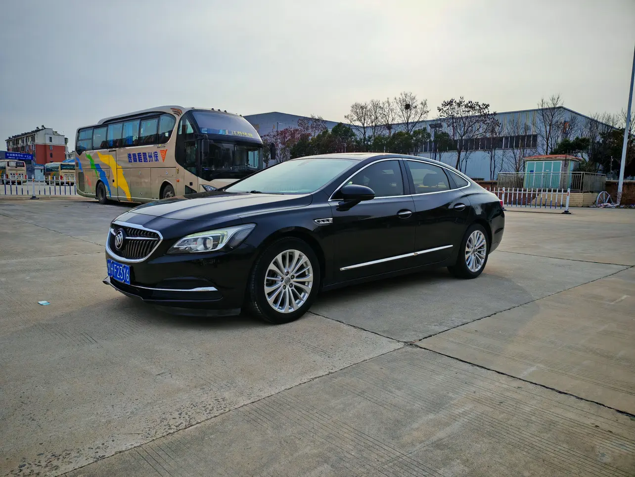 Buick LaCrosse  из Китая