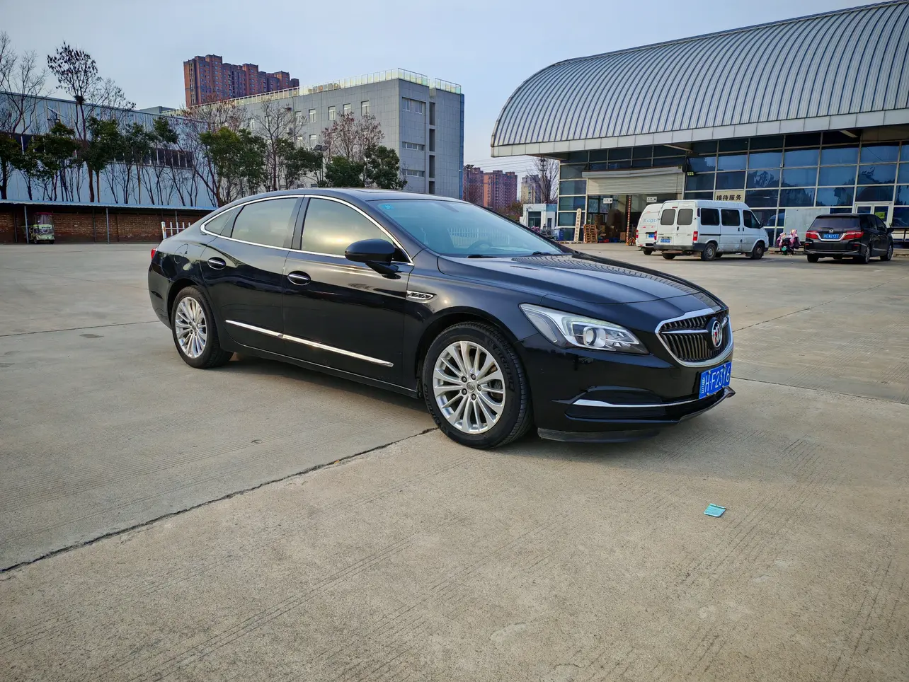 Buick LaCrosse  из Китая