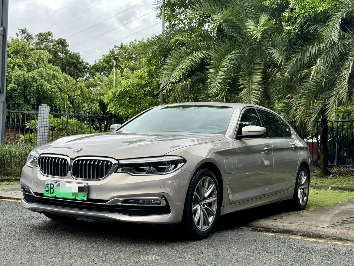 BMW 5 Series PHEV  из Китая