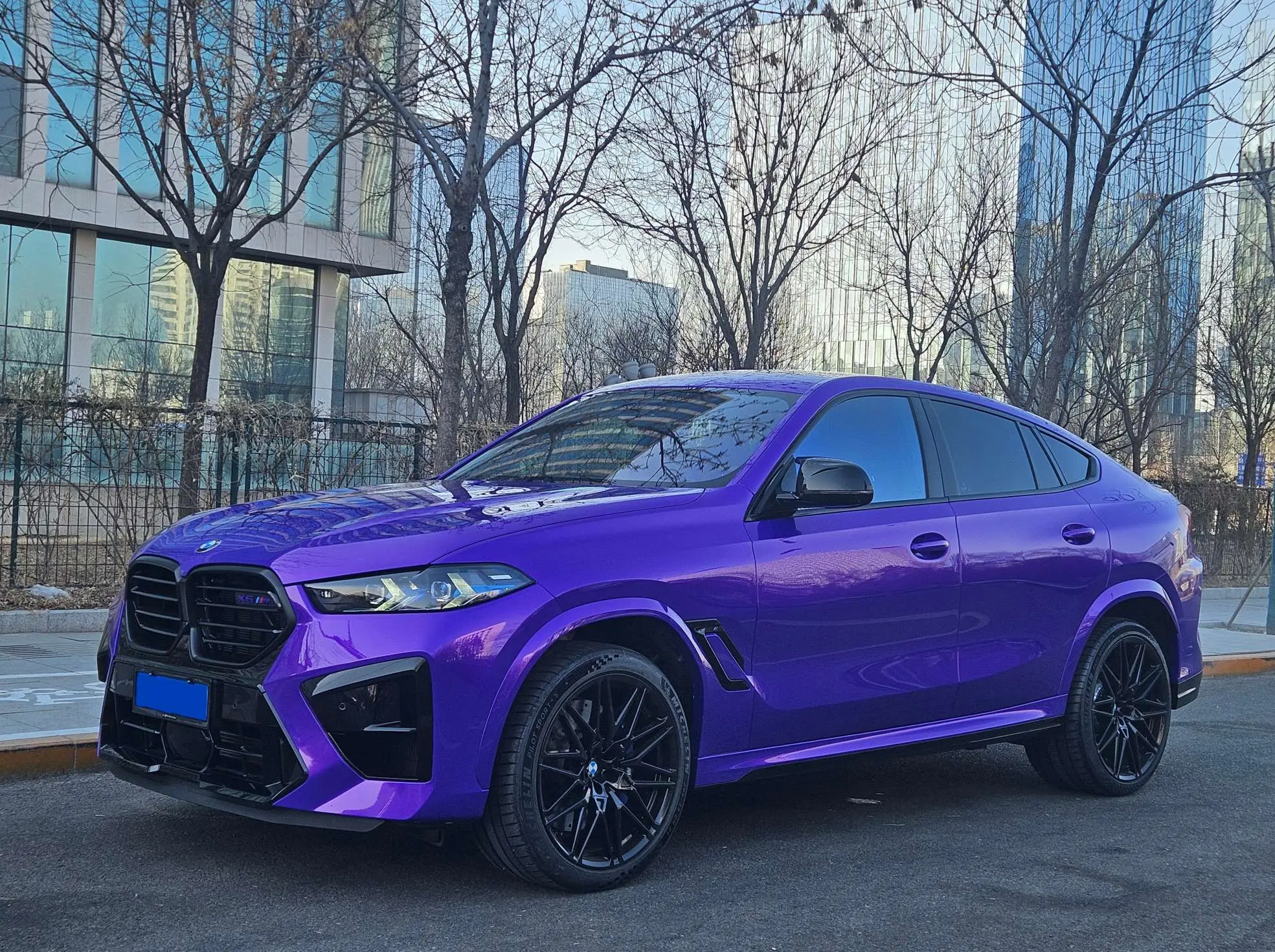 BMW X6 M  из Китая
