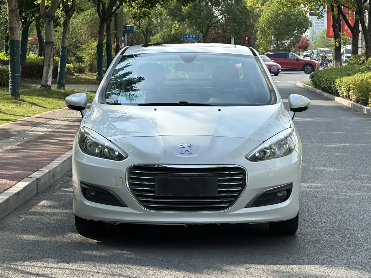 Peugeot 308  из Китая