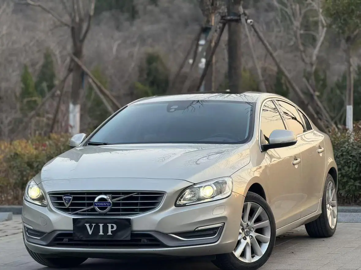 Volvo S60  из Китая