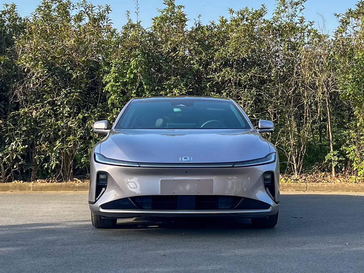 Changan Qiyuan A07  из Китая