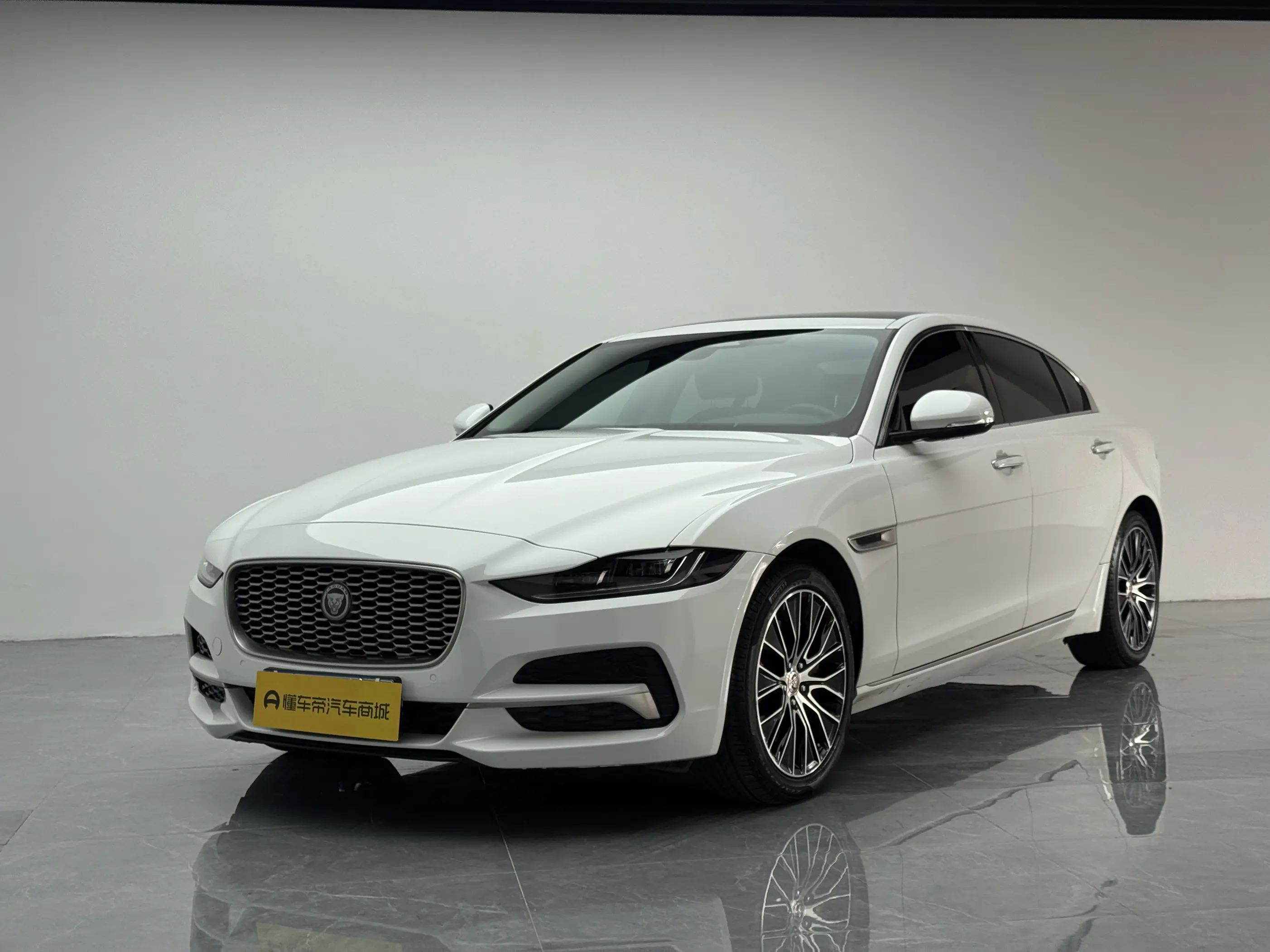 Jaguar XEL  из Китая