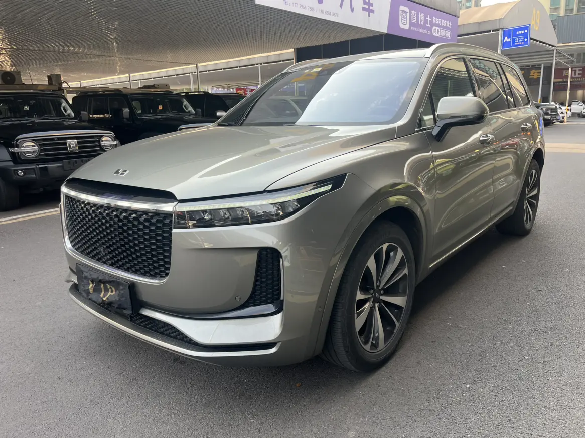 Li ONE (Ideal ONE)  из Китая