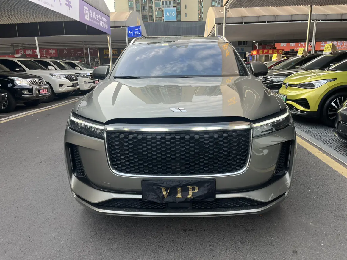 Li ONE (Ideal ONE)  из Китая