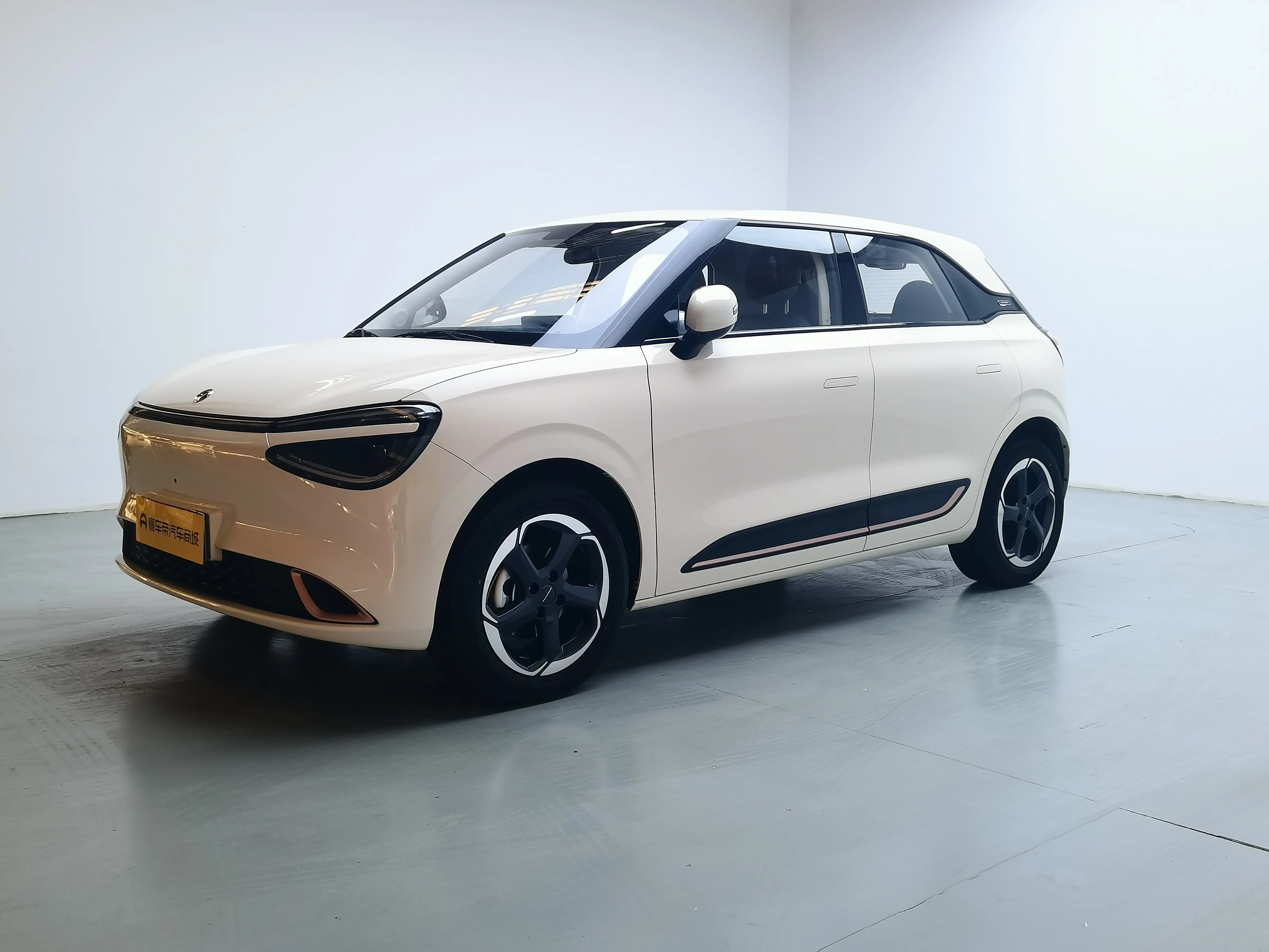 Dongfeng Nano 01  из Китая