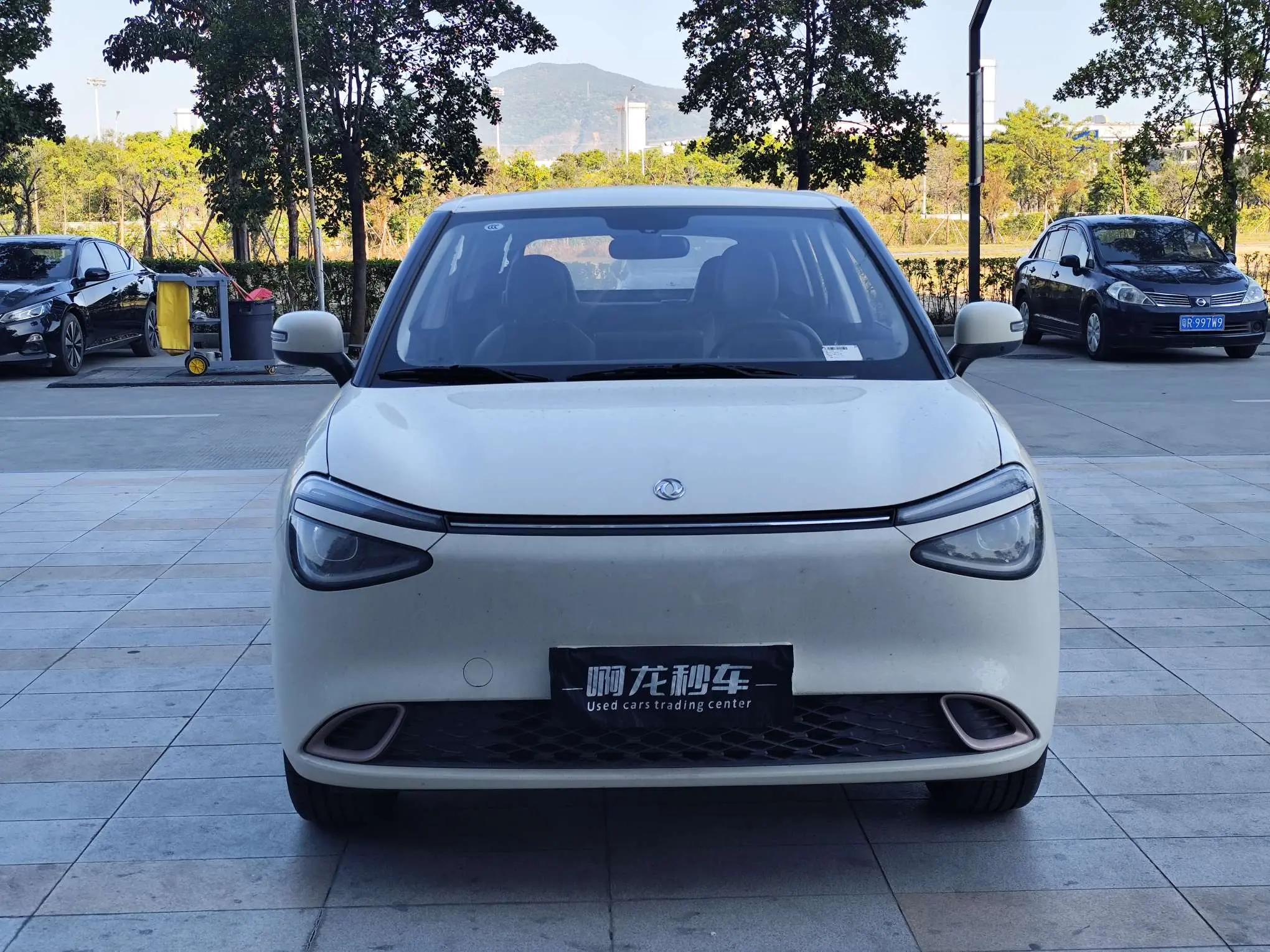 Dongfeng Nano 01  из Китая