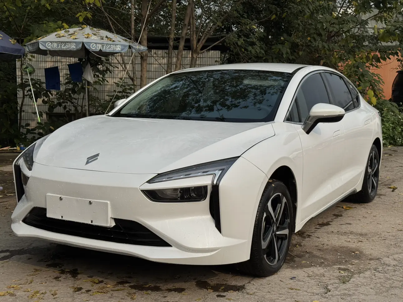 Jiangling Yi  из Китая