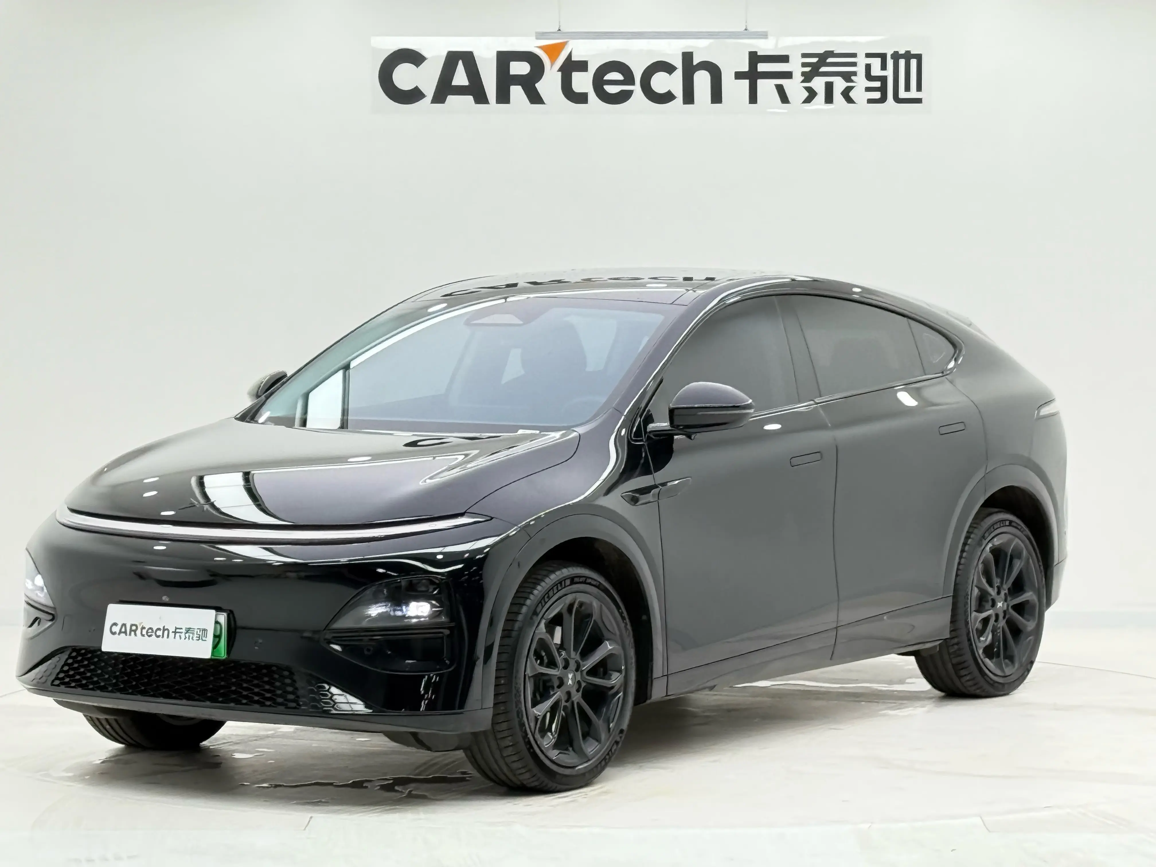 Xpeng G6  из Китая