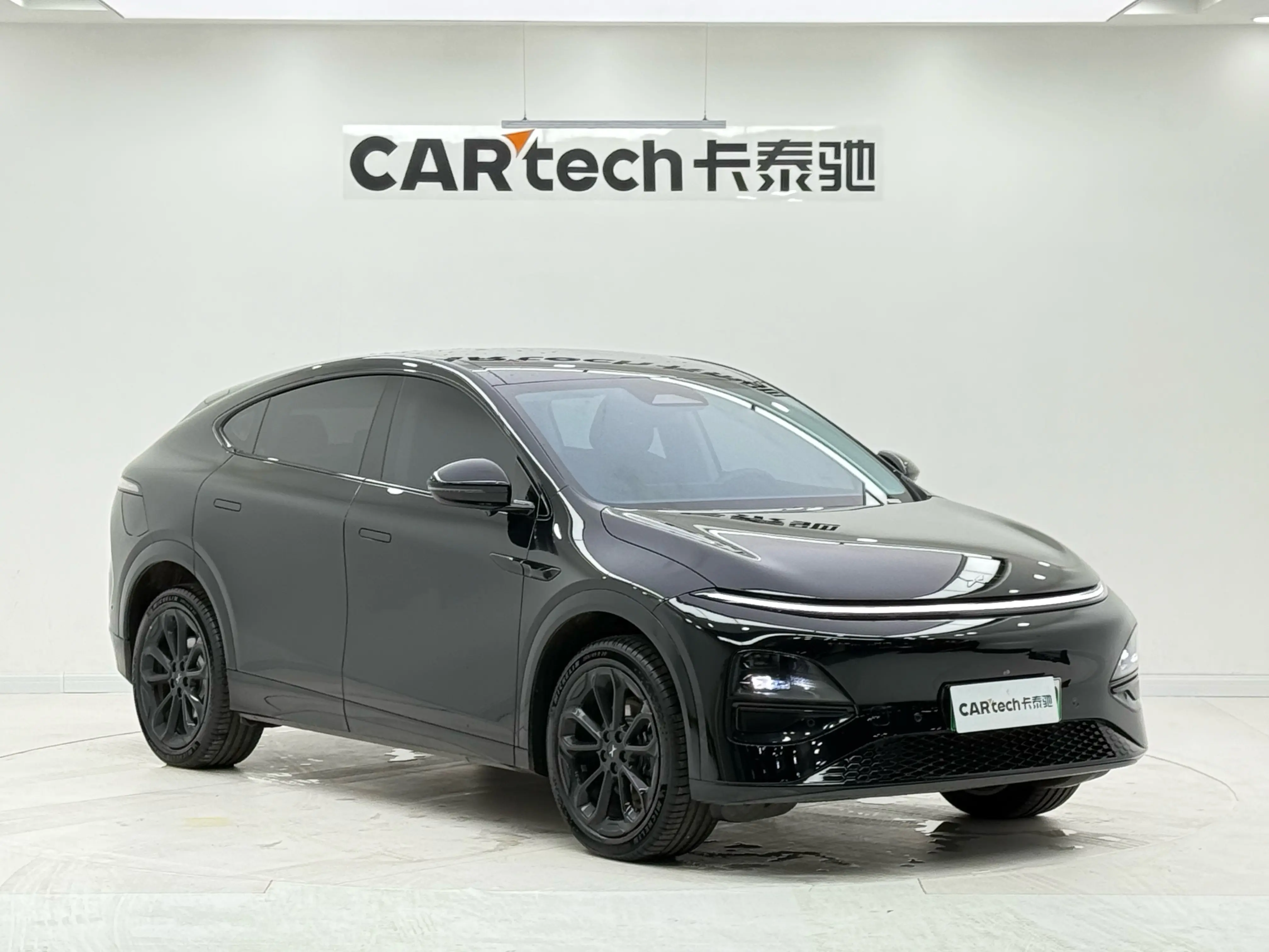 Xpeng G6  из Китая