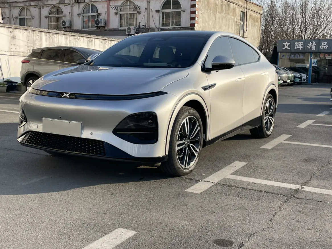 Xpeng G6  из Китая