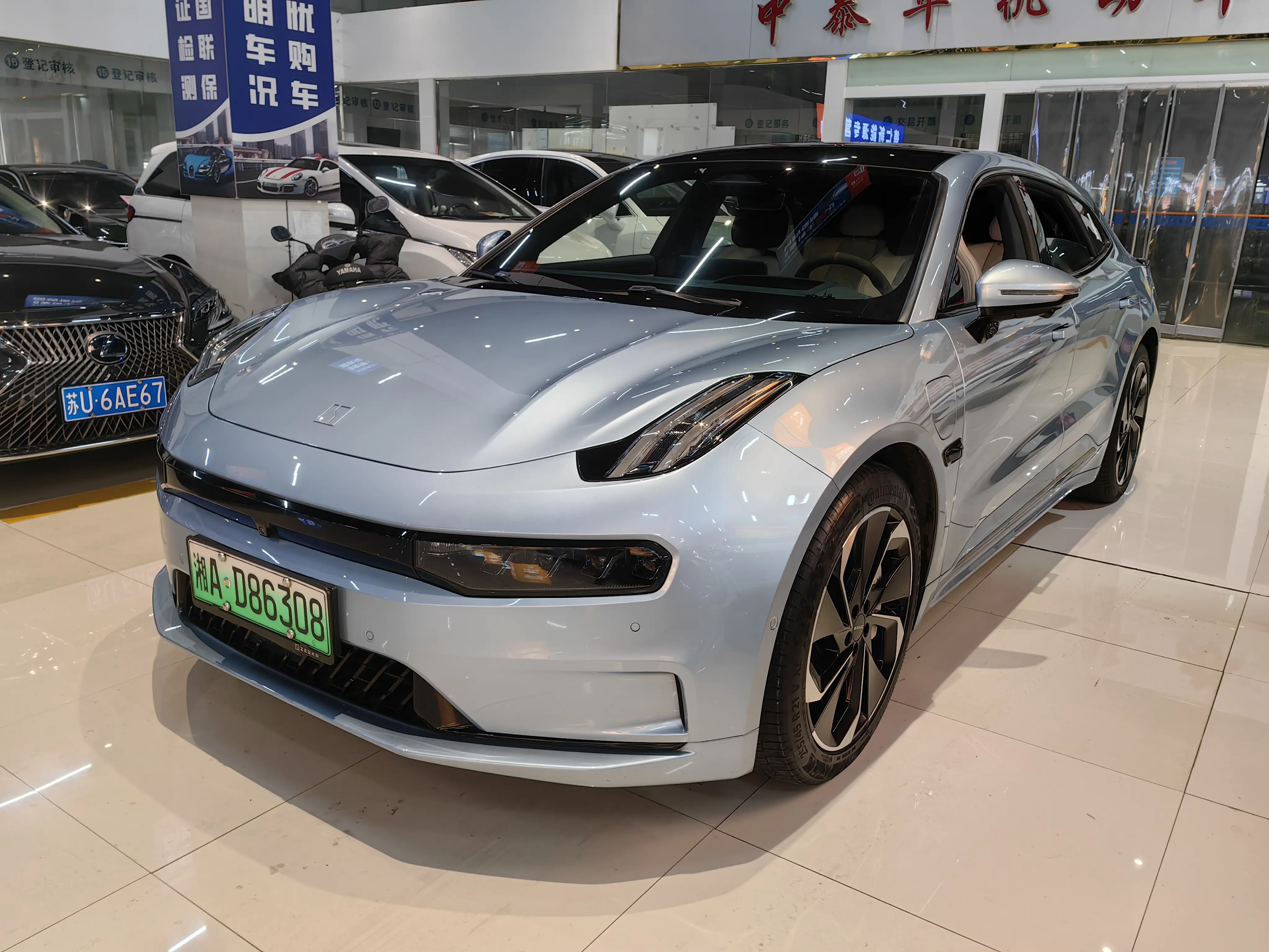 ZEEKR 001  из Китая