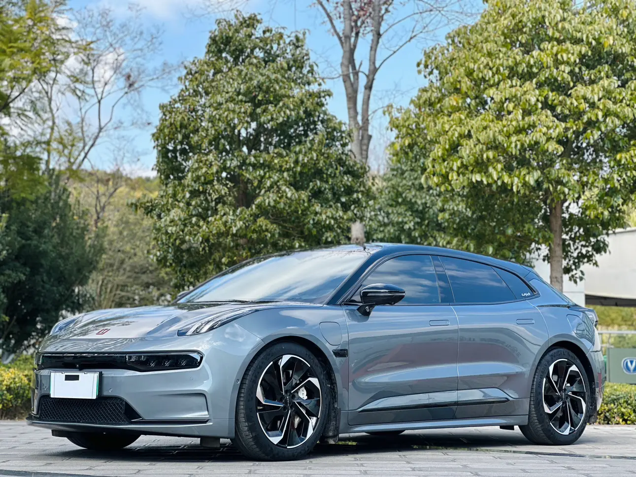 ZEEKR 001  из Китая