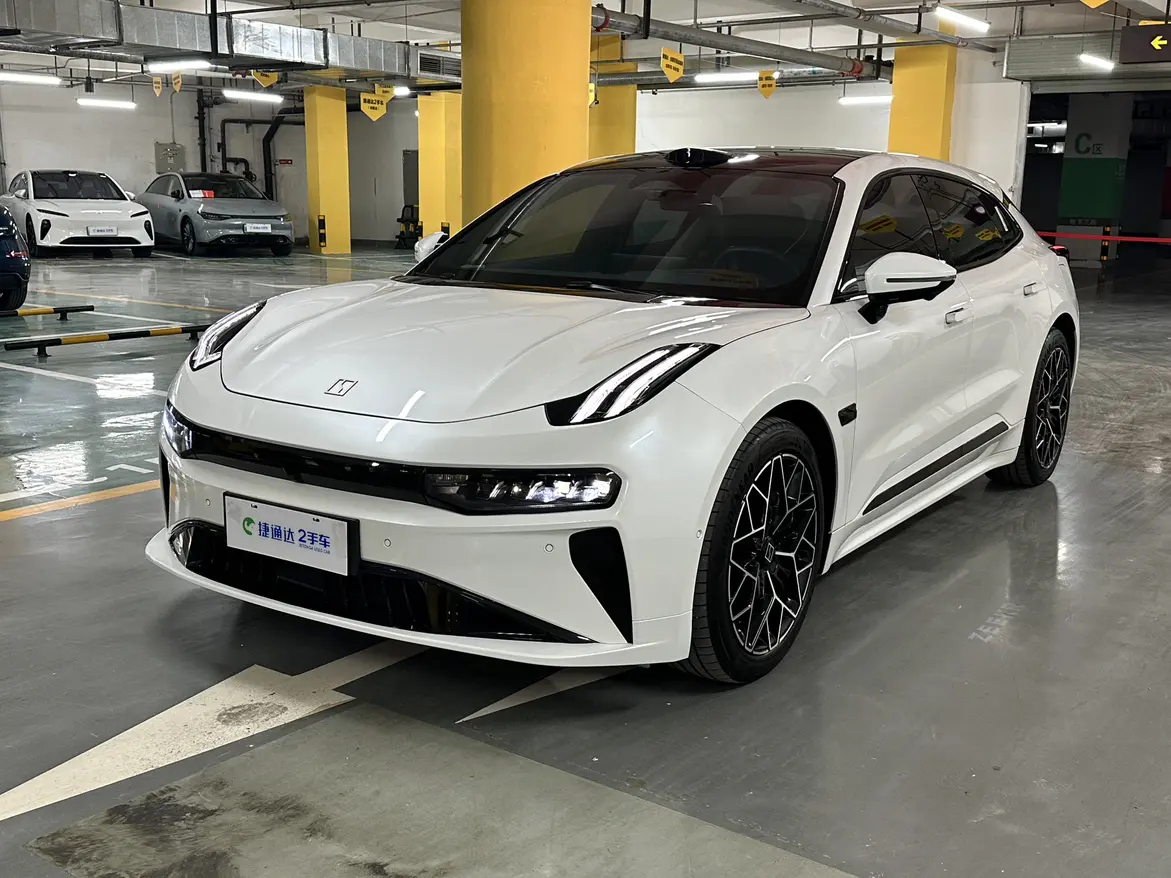 ZEEKR 001  из Китая