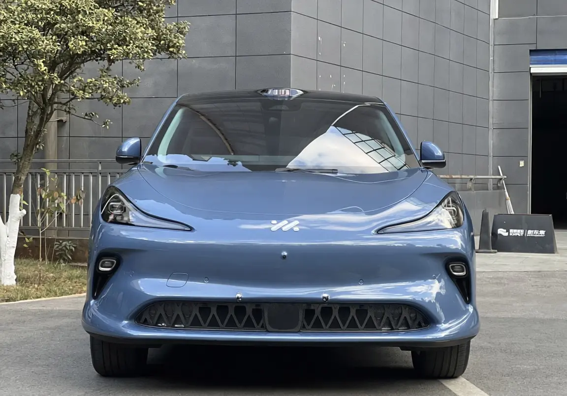 Zhiji LS6  из Китая