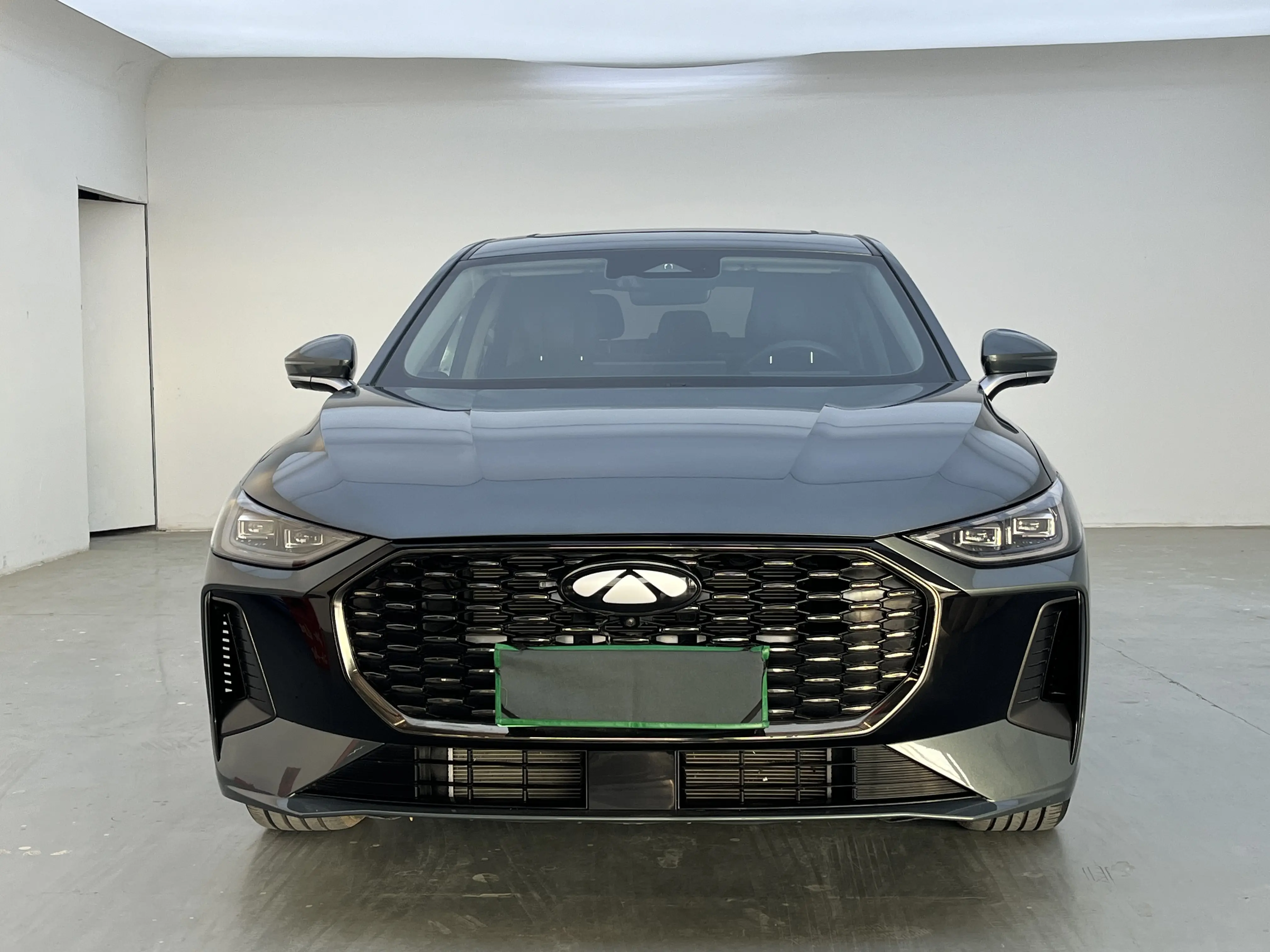 Chery Fengyun A8  из Китая