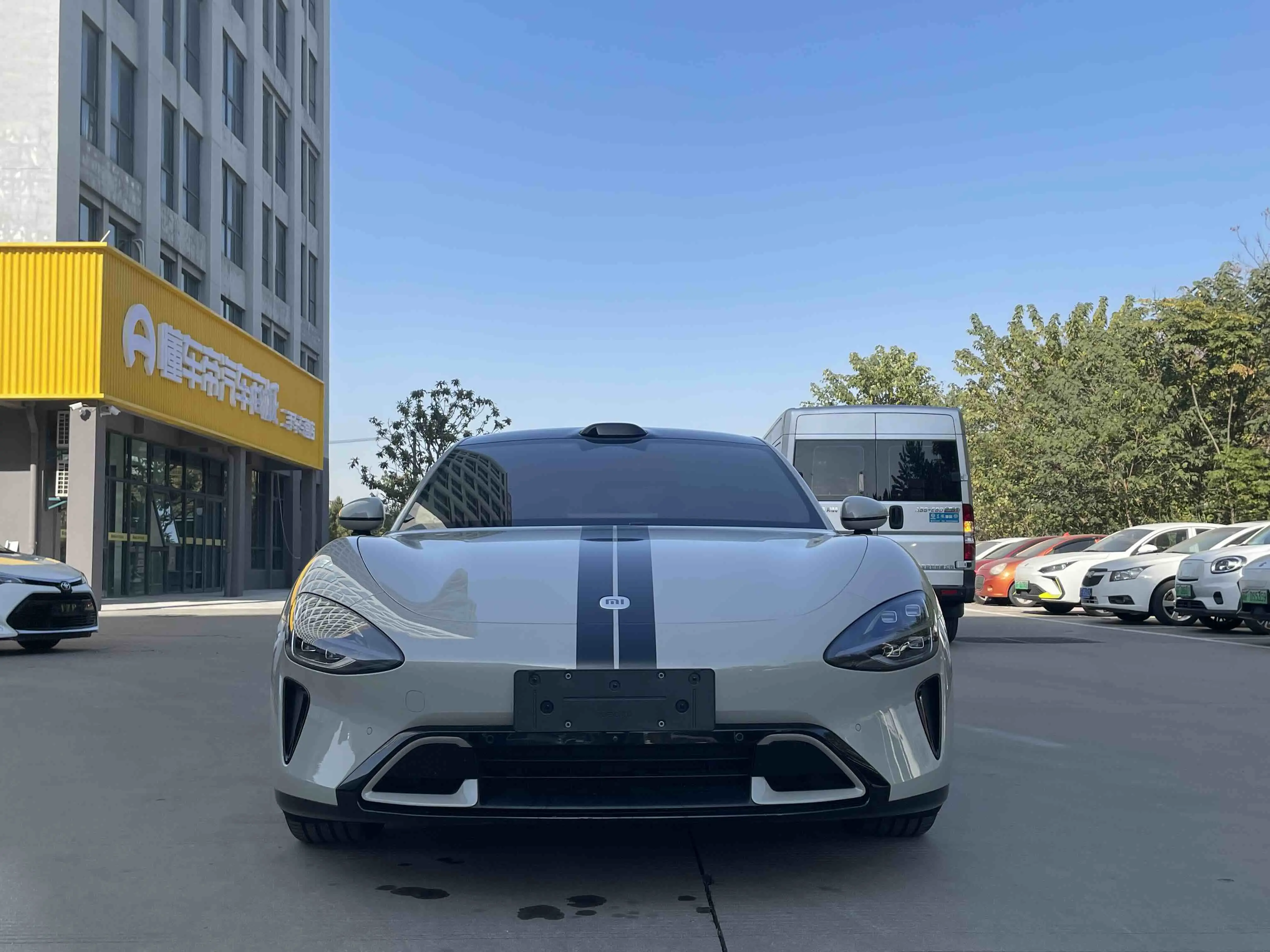 Xiaomi car Xiaomi SU7  из Китая