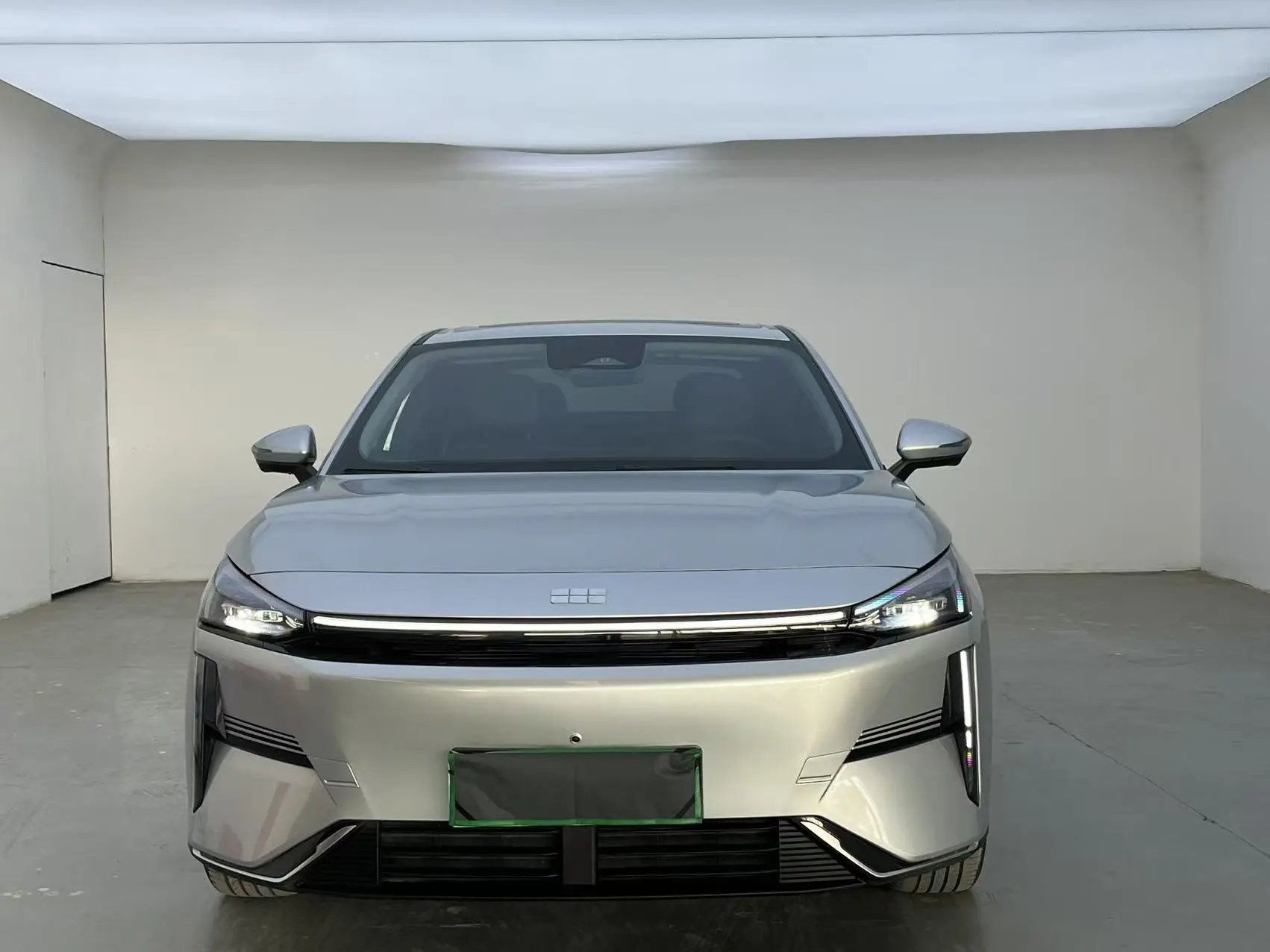 Geely Galaxy L6  из Китая