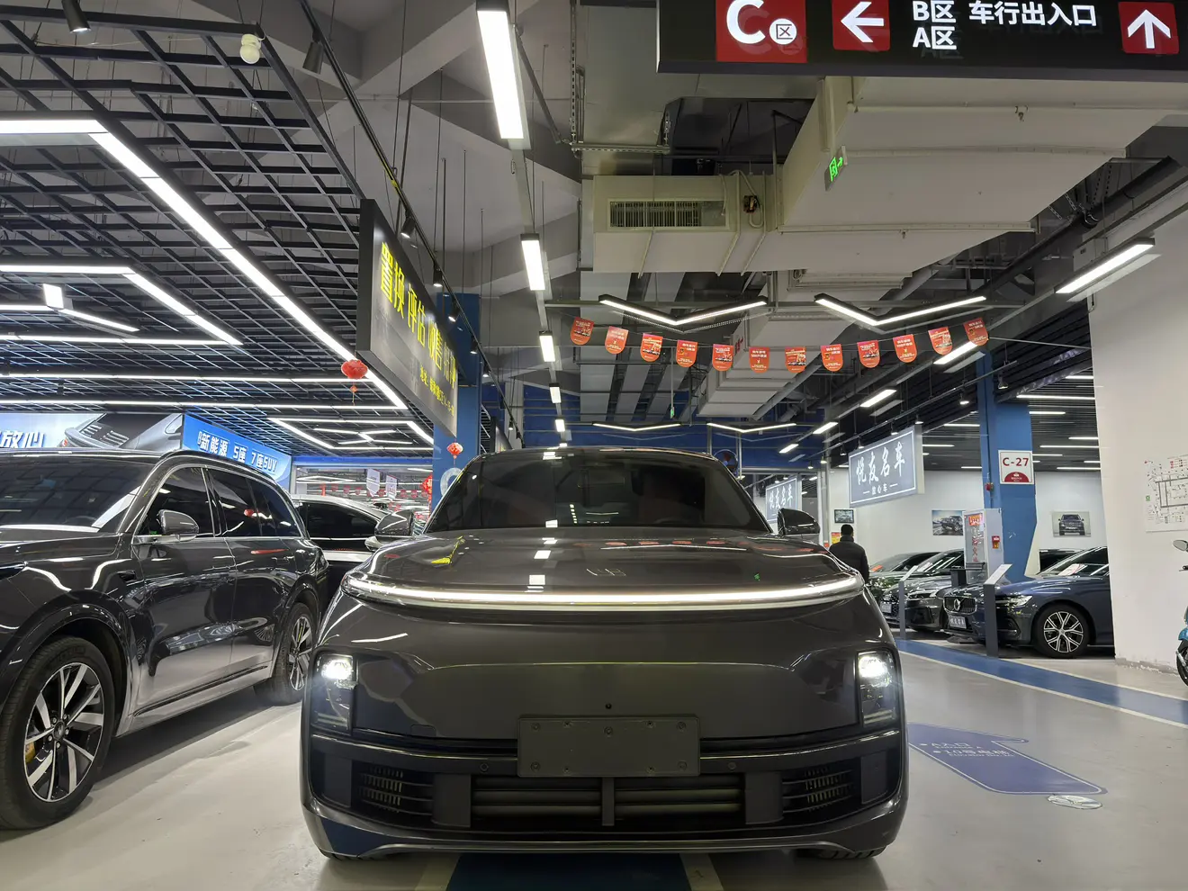 Li L8 (Ideal L8)  из Китая