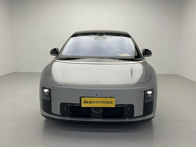 Li Ideal i8  из Китая