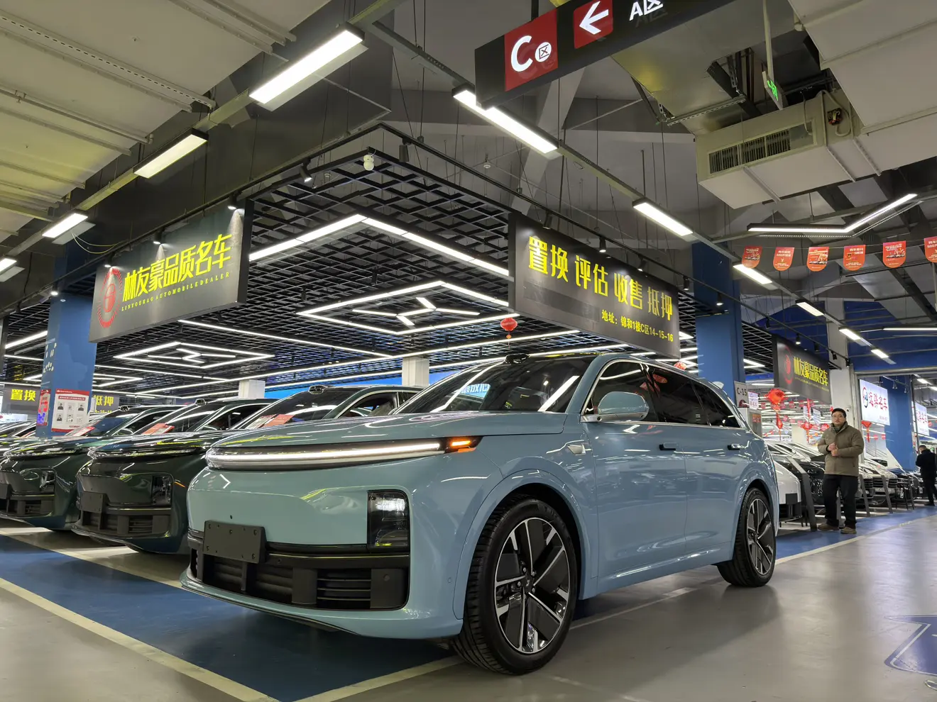 Li L7 (Ideal L7)  из Китая