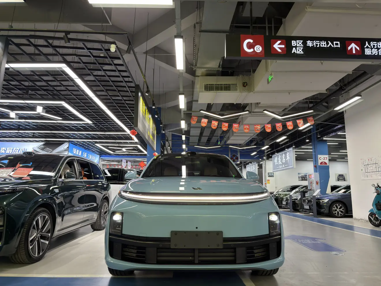 Li L7 (Ideal L7)  из Китая