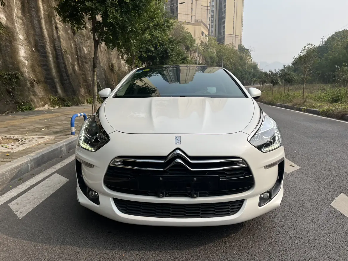 DS 5  из Китая