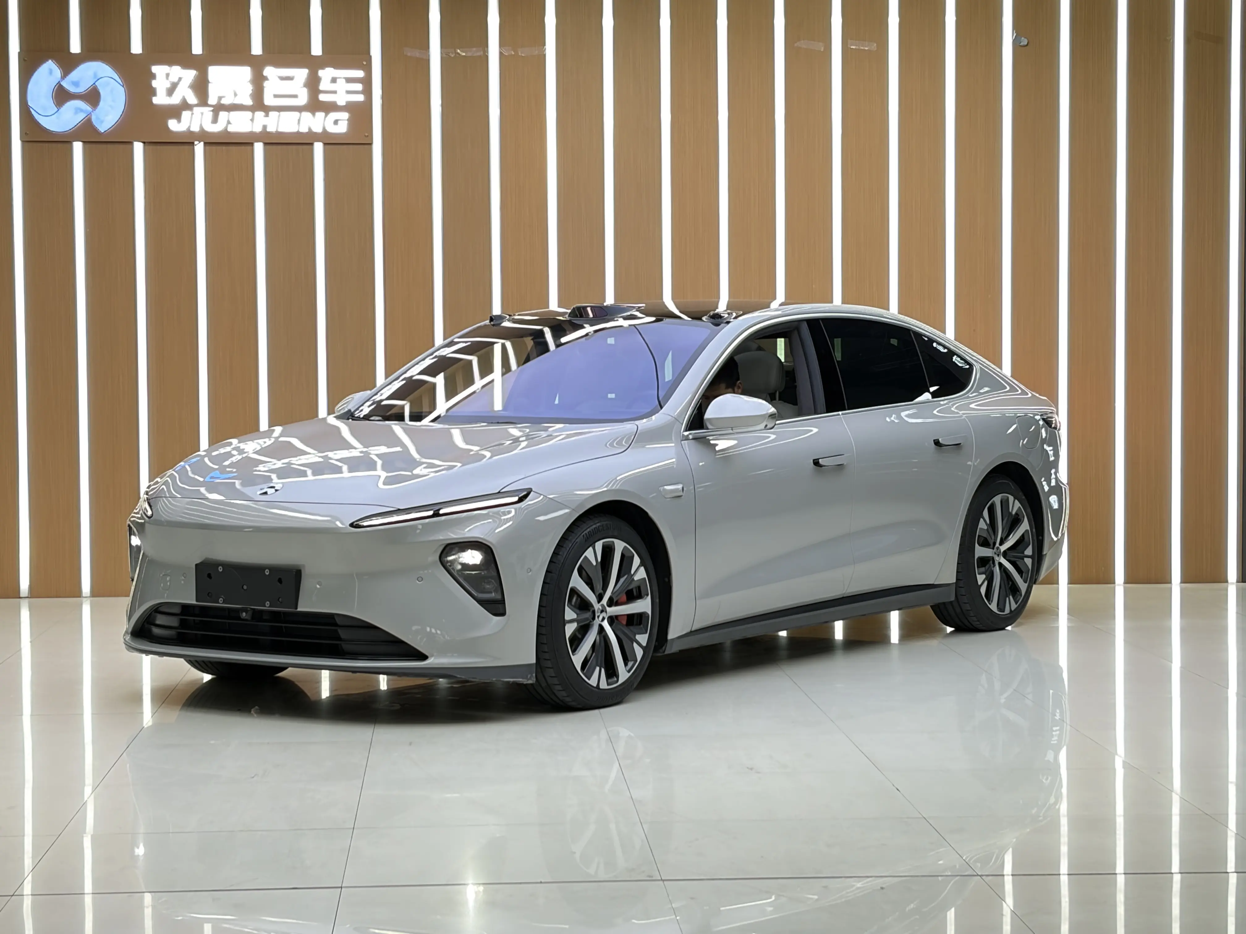 NIO ET7  из Китая