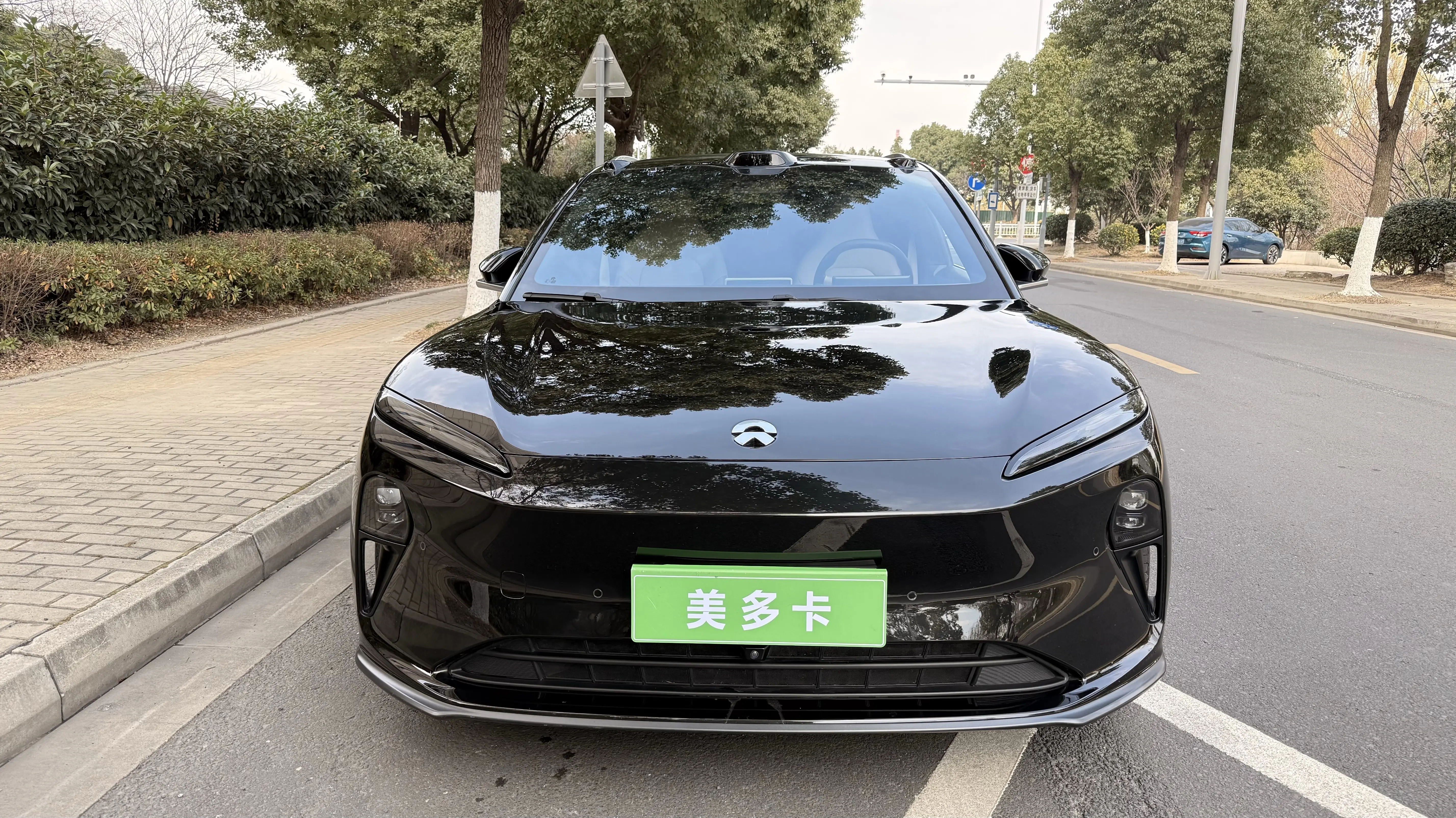 NIO ET5T  из Китая