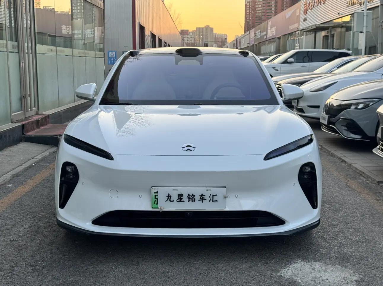 NIO ET5  из Китая