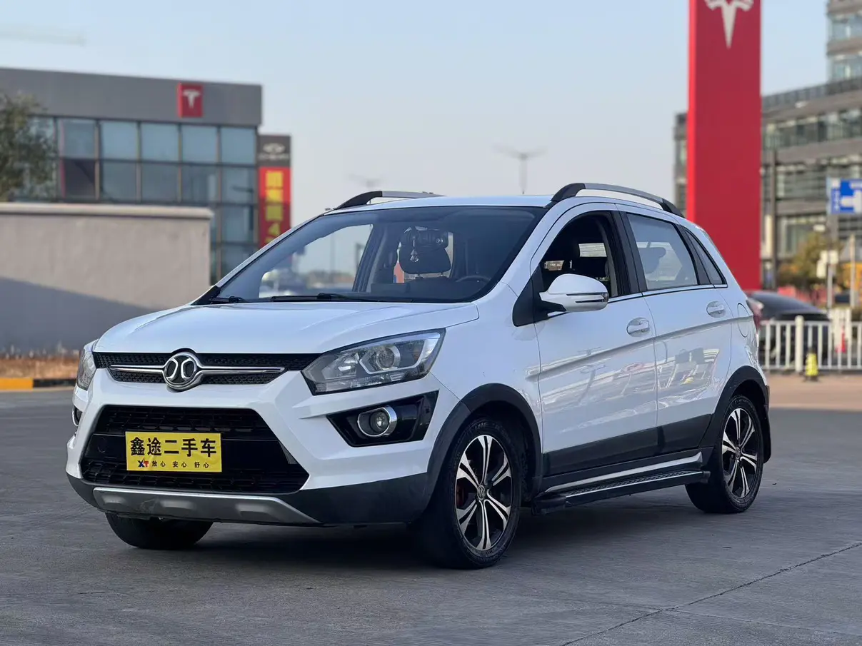 BAIC Shenbao X25  из Китая