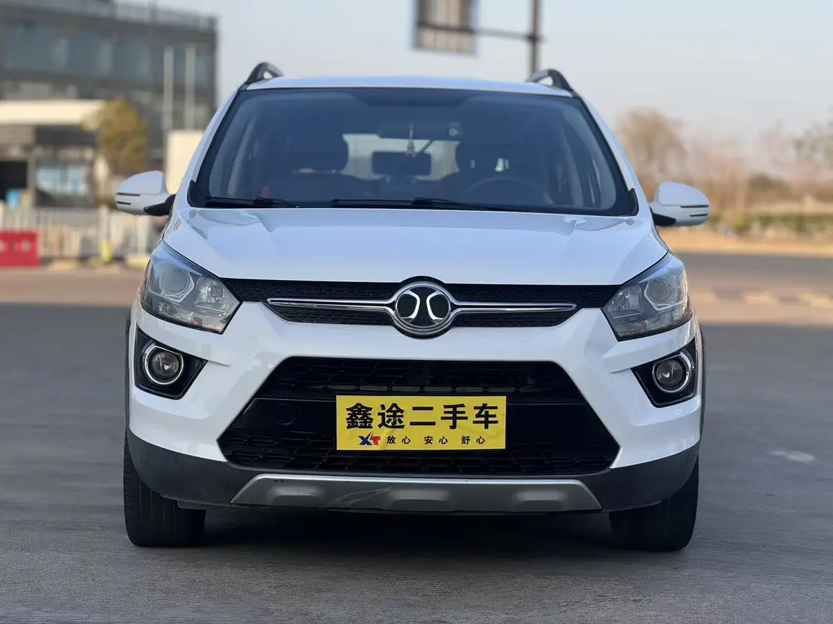 BAIC Shenbao X25  из Китая