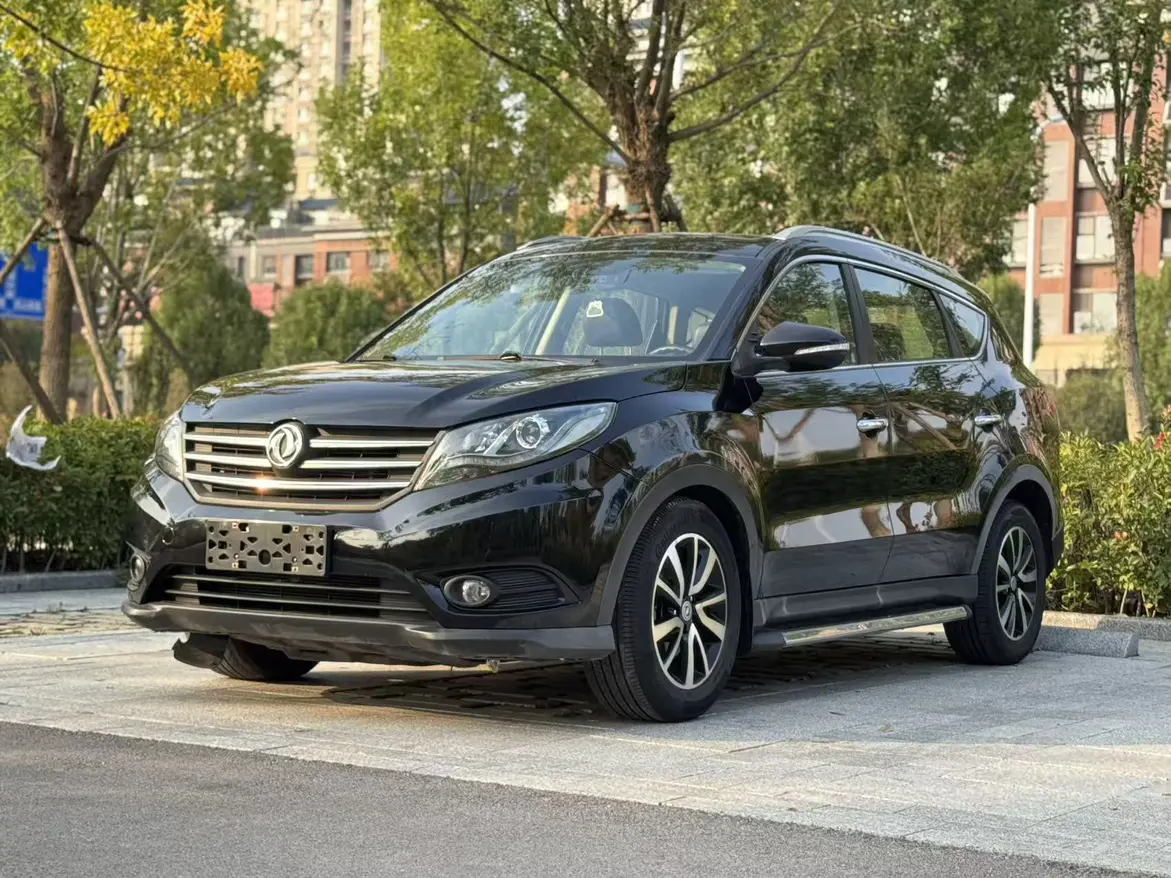 Dongfeng Fengon 580  из Китая