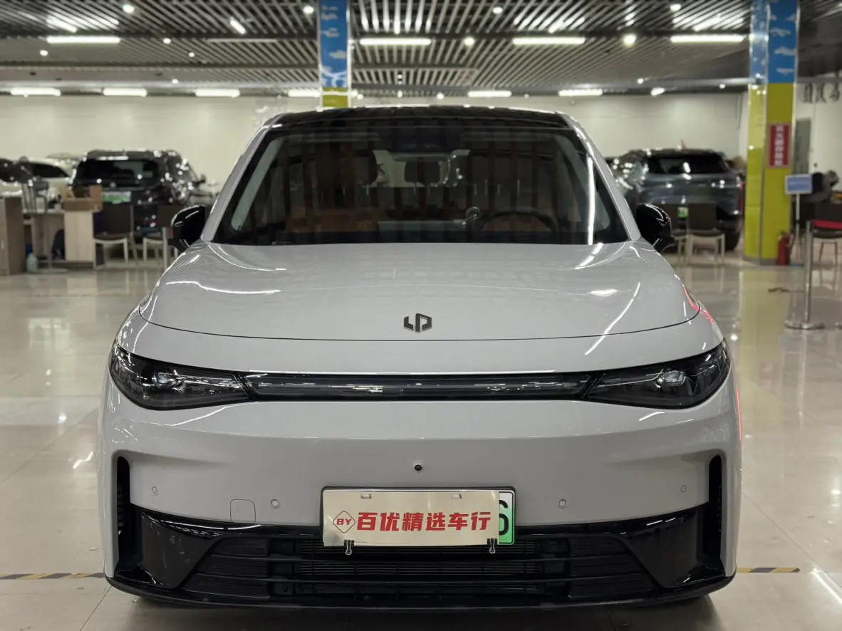 Leapmotor Zero running C10  из Китая