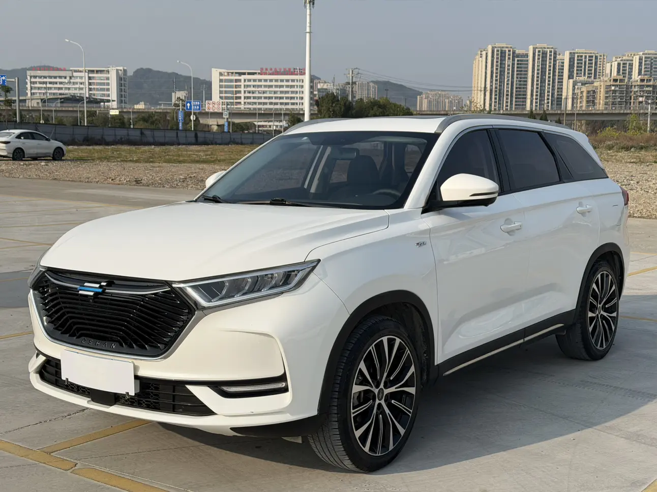 Oshan Changan Auchan X7  из Китая