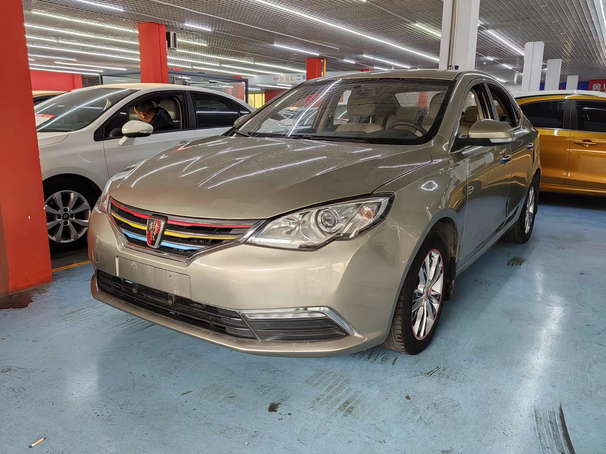 Roewe 360  из Китая