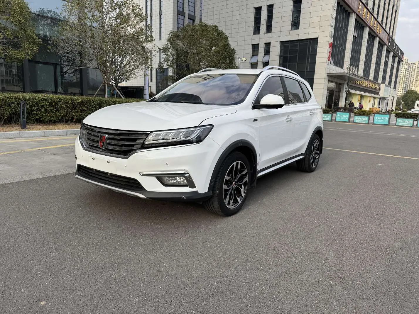 Roewe RX5  из Китая