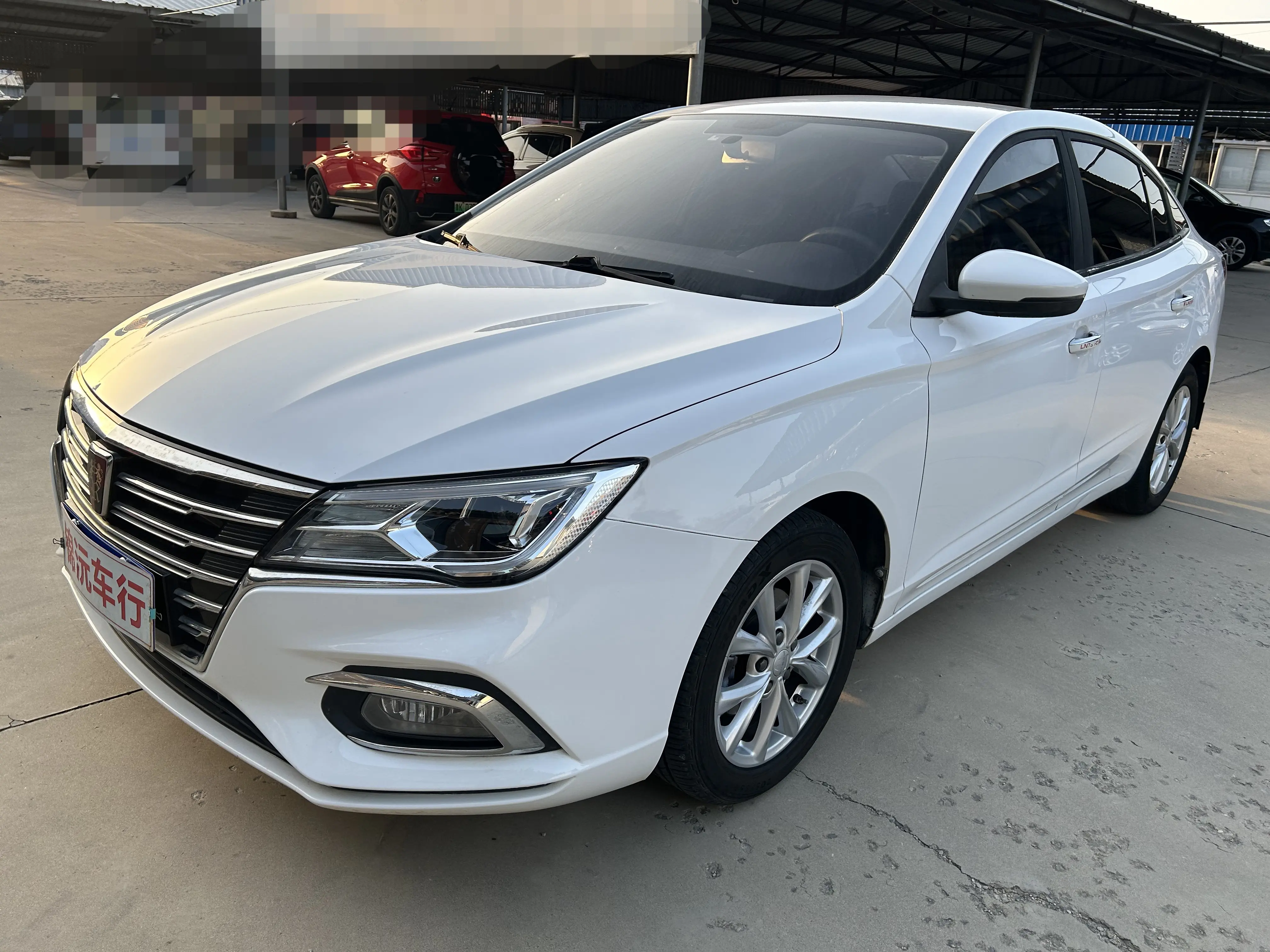 Roewe i5  из Китая