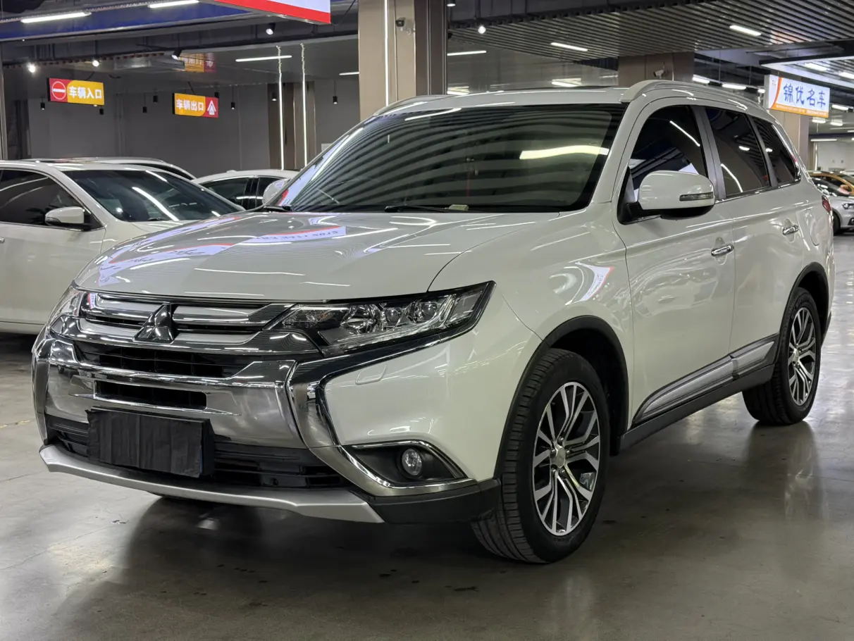 Mitsubishi Outlander  из Китая