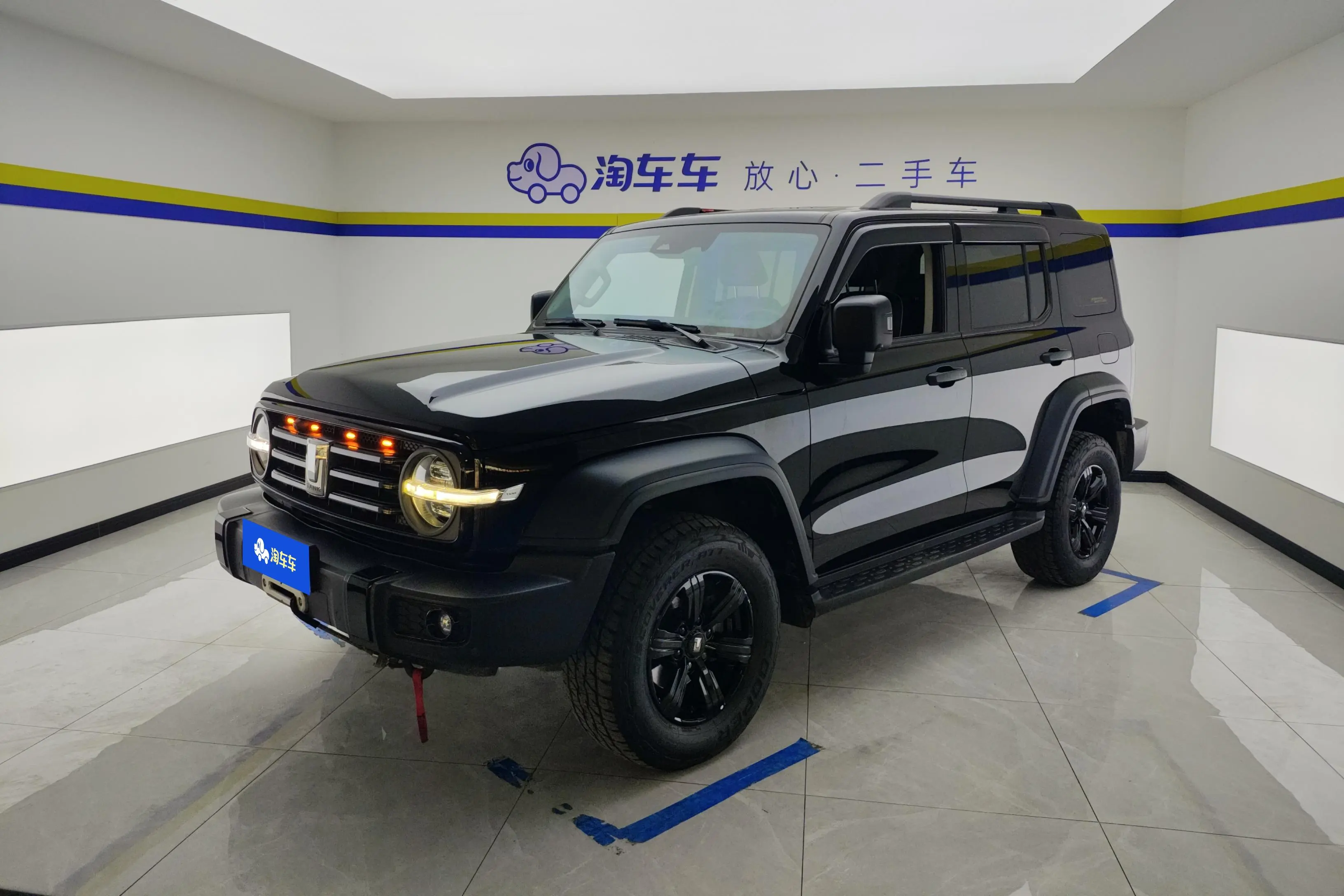 Tank 300  из Китая