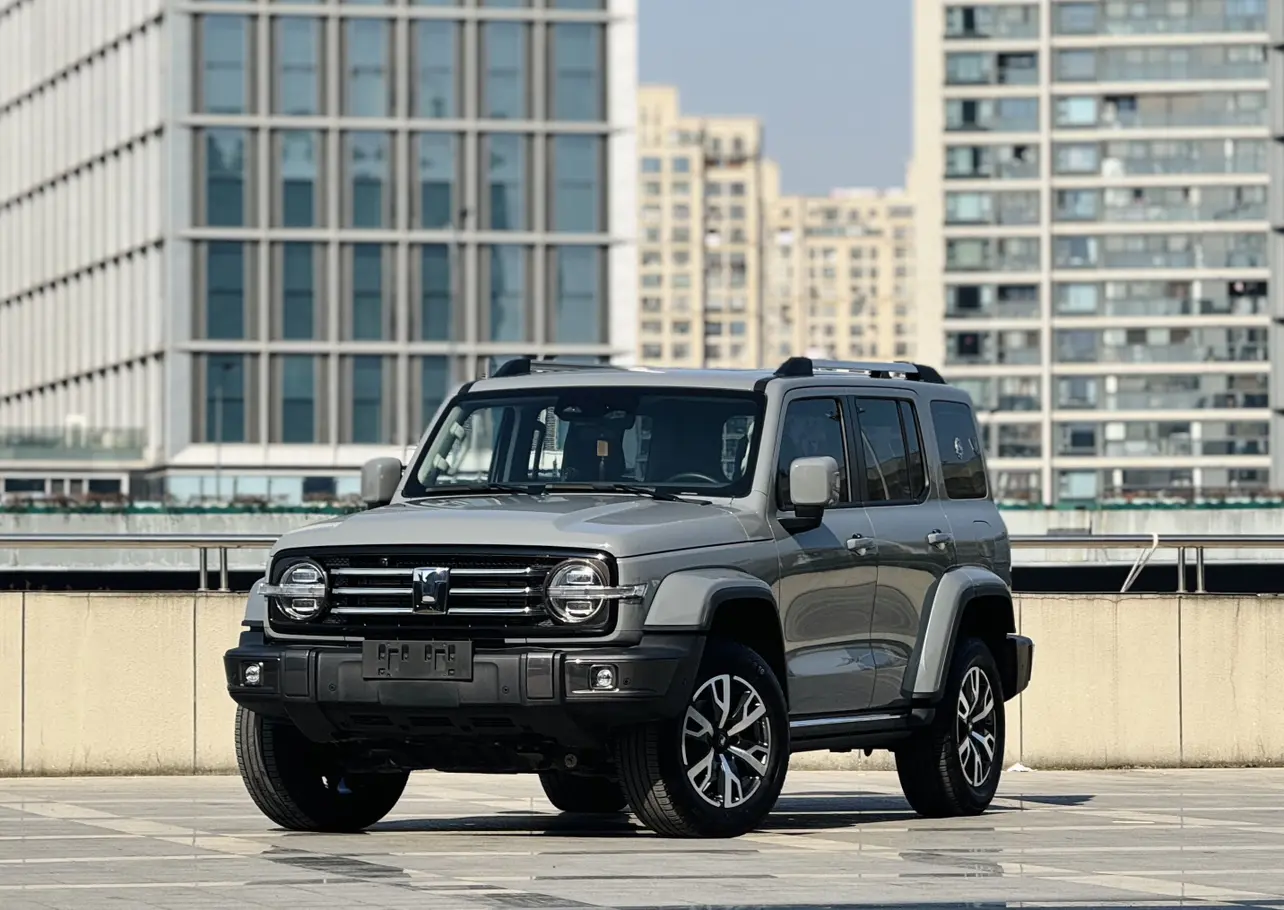 Tank 300  из Китая