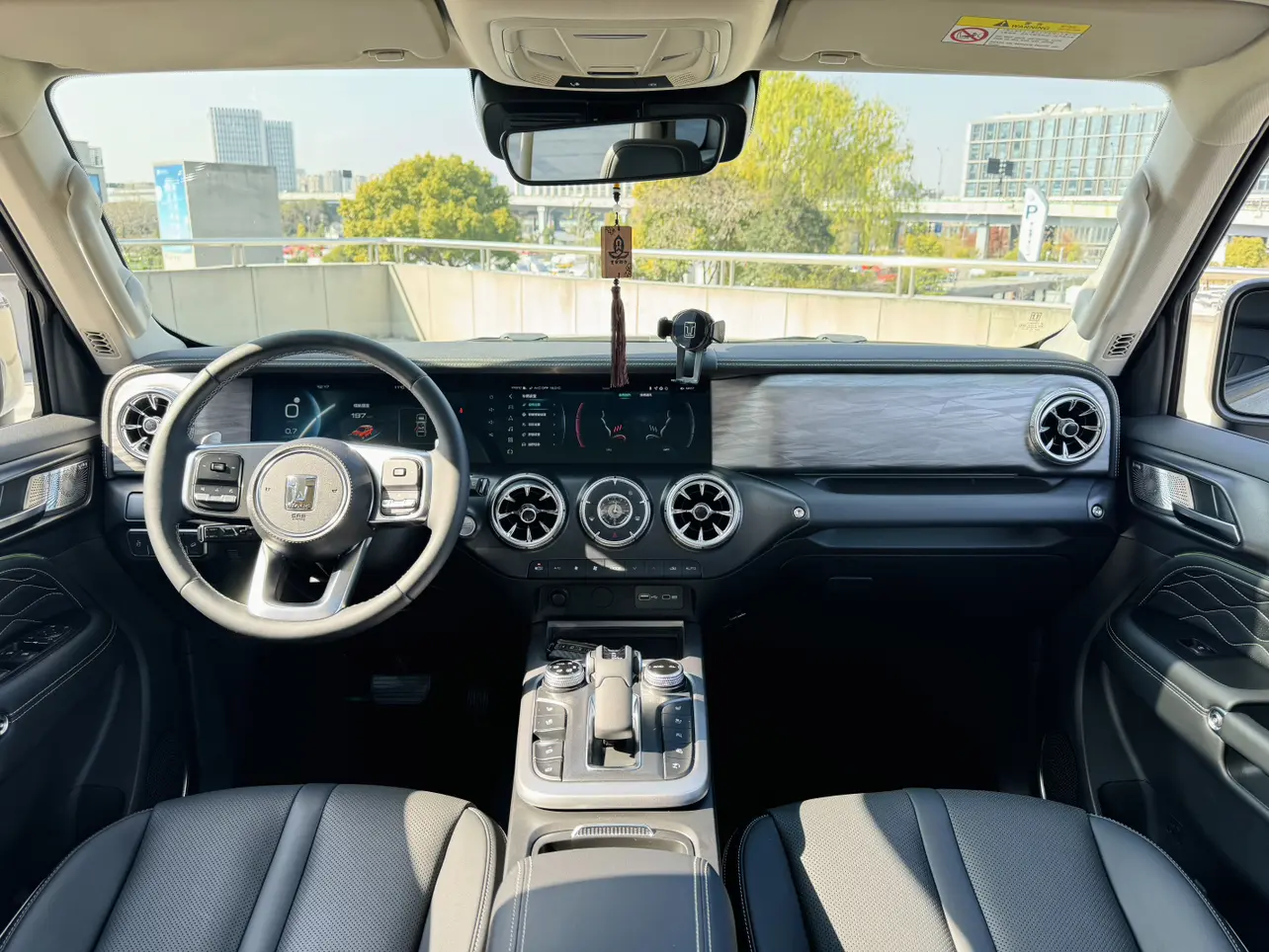 Tank 300  из Китая