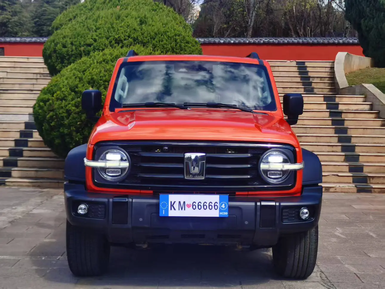 Tank 300  из Китая