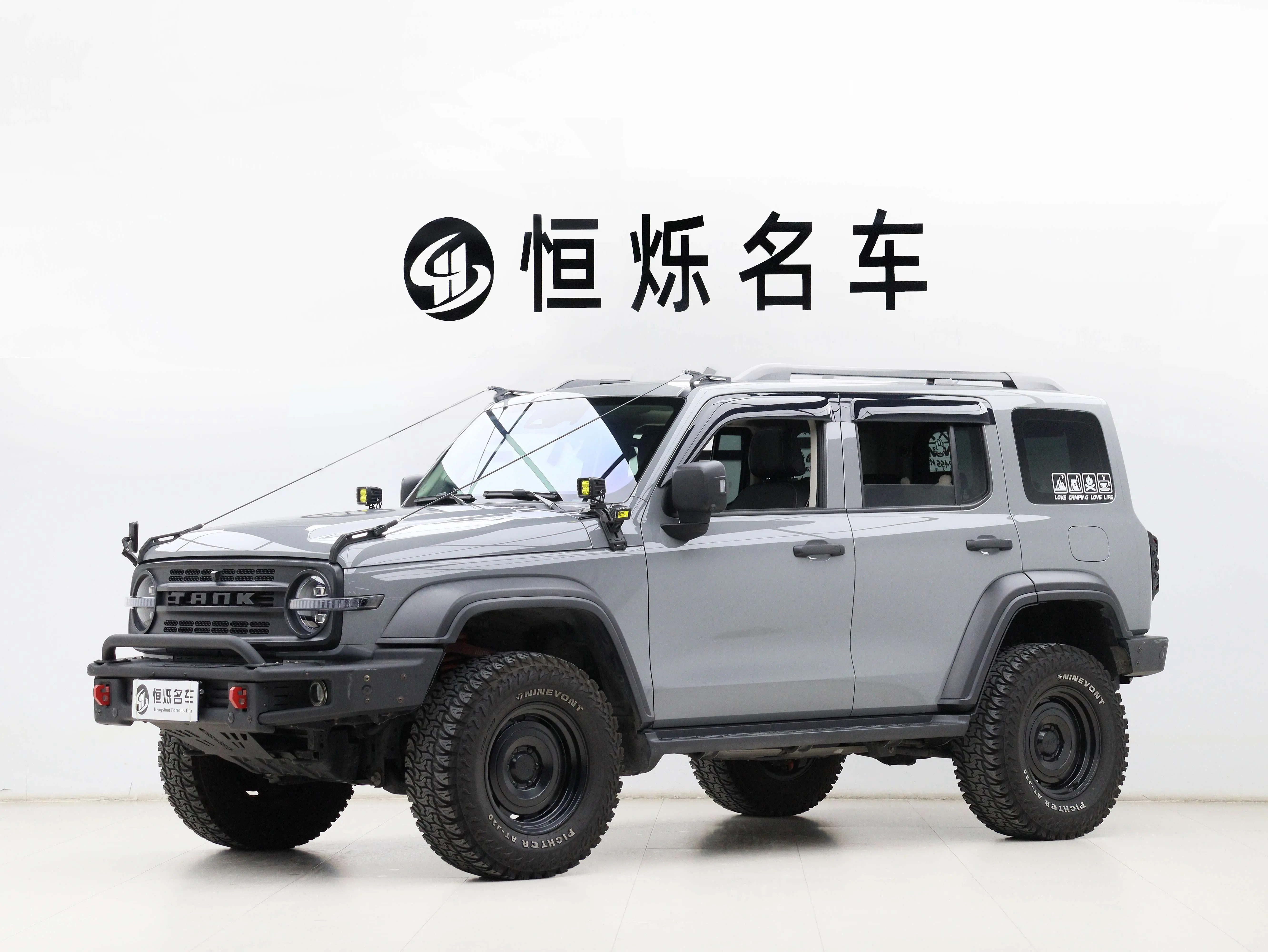 Tank 300  из Китая